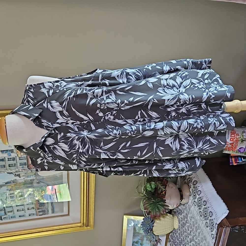 Banana Republic cold shoulder blouse